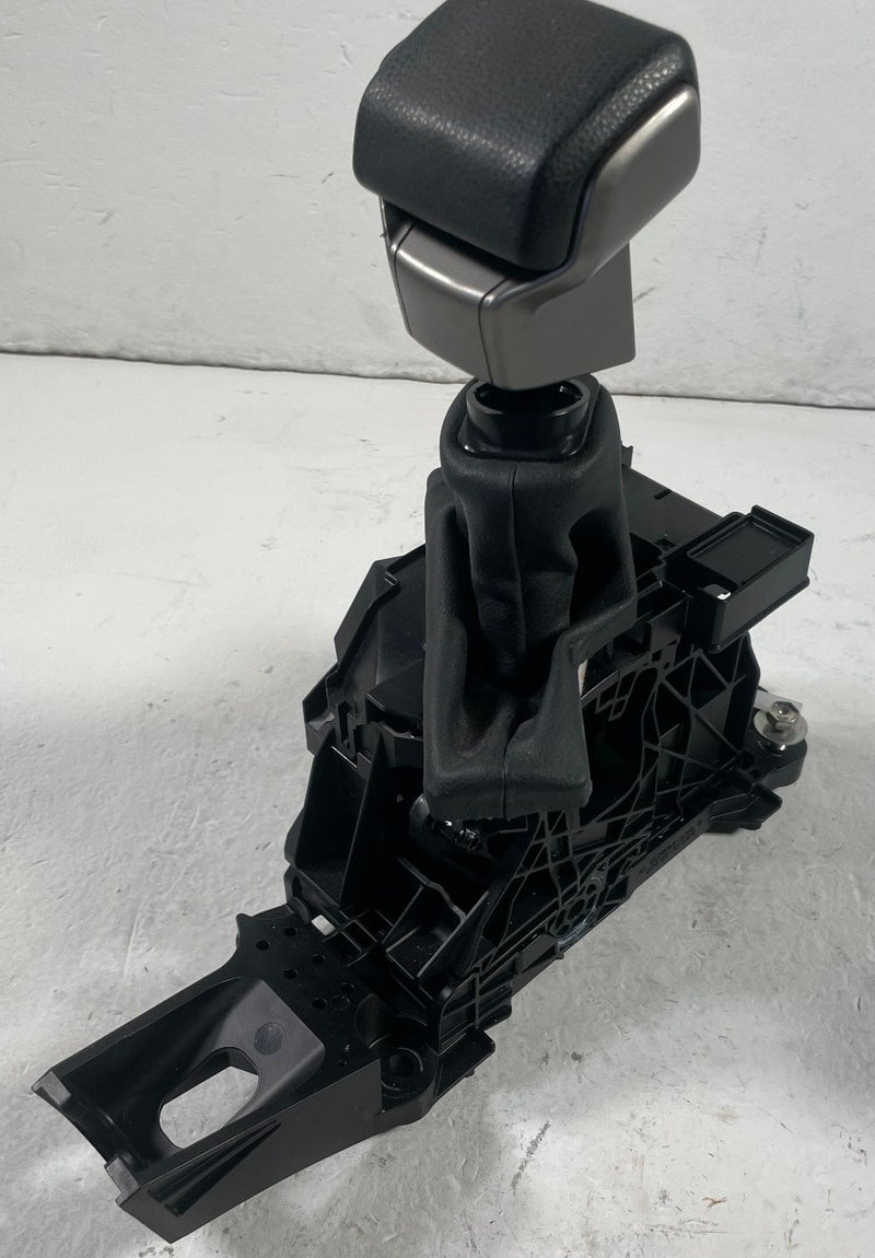 Load image into Gallery viewer, 2022 - 2025 TOYOTA TUNDRA SEQUOIA AUTOMATIC GEAR SHIFTER ASSEMBLY 3.4L # 108443

