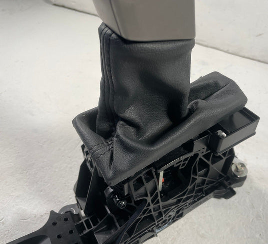 2022 - 2025 TOYOTA TUNDRA SEQUOIA AUTOMATIC GEAR SHIFTER ASSEMBLY 3.4L