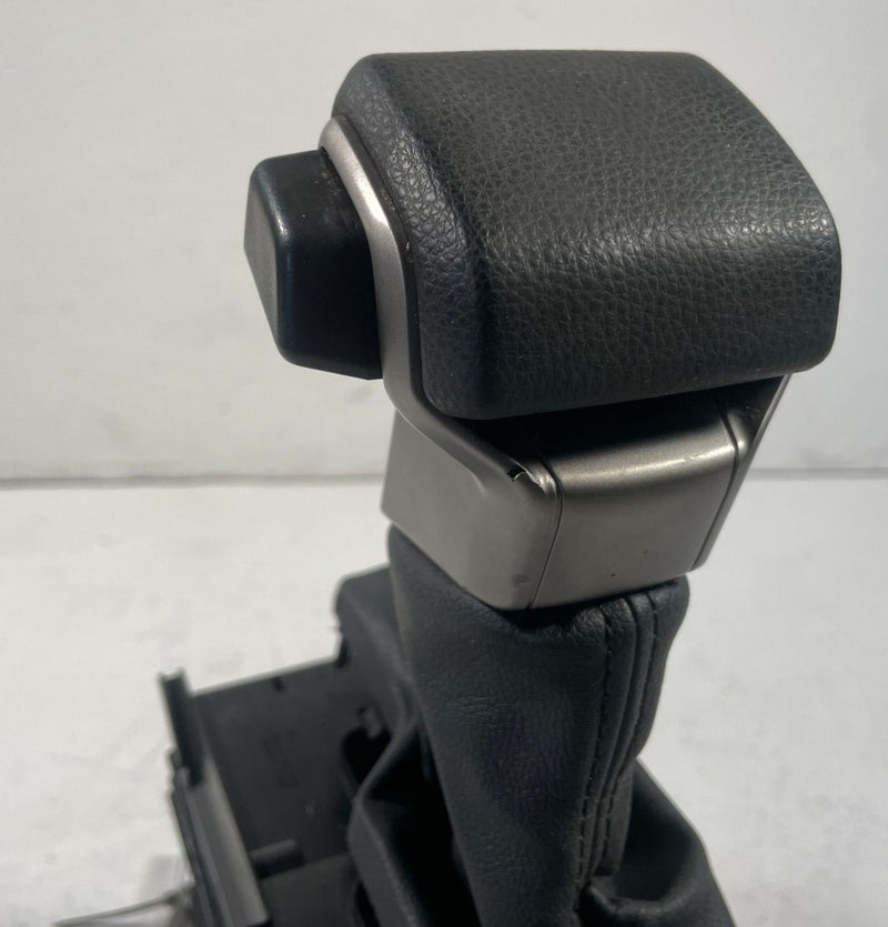 Load image into Gallery viewer, 2022 - 2025 TOYOTA TUNDRA SEQUOIA AUTOMATIC GEAR SHIFTER ASSEMBLY 3.4L # 108443

