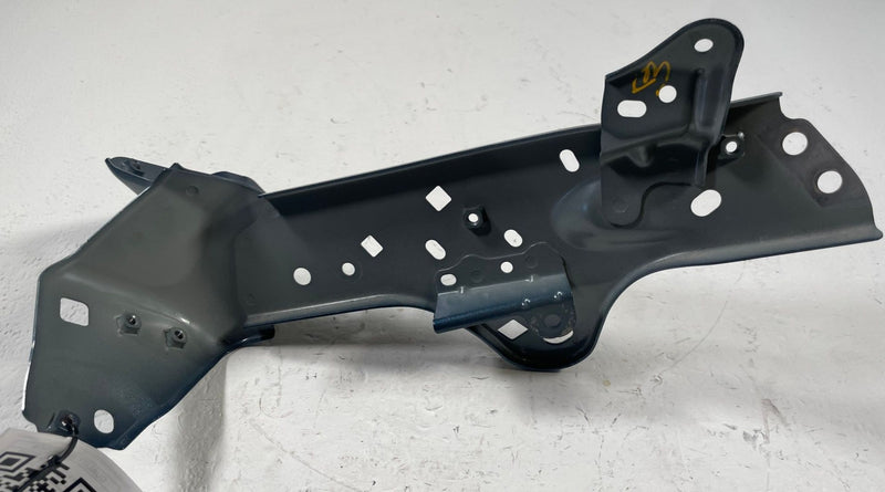 Load image into Gallery viewer, 17-25 MAZDA CX-5 FRONT LEFT DRIVER FENDER MOUNT SUPPORT BRACKET BLUE # 111155
