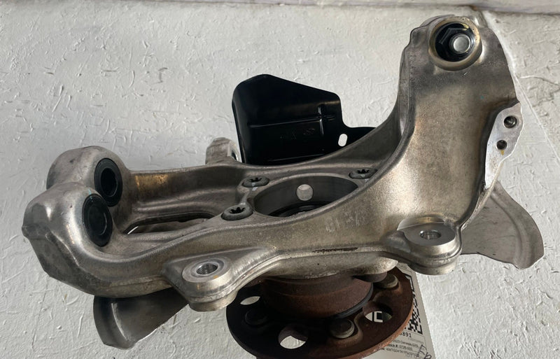 Load image into Gallery viewer, 2019-2026 GENESIS G70 FRONT RIGHT SIDE SUSPENSION SPINDLE KNUCKLE W/ HUB #113891
