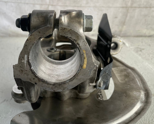 2019-2026 GENESIS G70 FRONT RIGHT SIDE SUSPENSION SPINDLE KNUCKLE W/ HUB