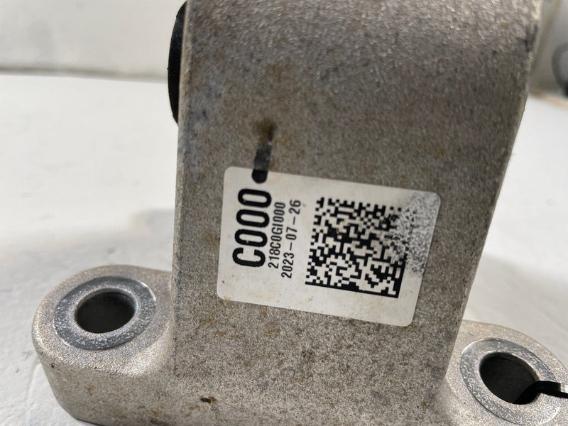 Load image into Gallery viewer, 2022-2025 KIA EV6 FRONT LEFT SIDE DRIVE UNIT MOUNT BRACKET SUPPORT # 109947
