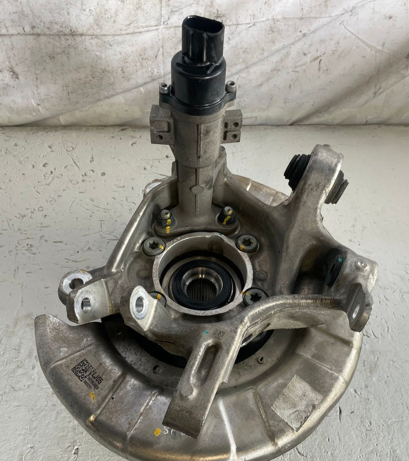 Load image into Gallery viewer, 2019 - 2026 GENESIS G70 REAR LEFT DRIVER SIDE SPINDLE KNUCKLE &amp; HUB # 113886
