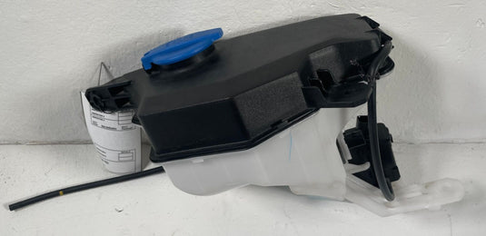 25 - 26 HYUNDAI IONIQ 5 WINDSHIELD WASHER RESERVOIR TANK W/ FILLER NECK