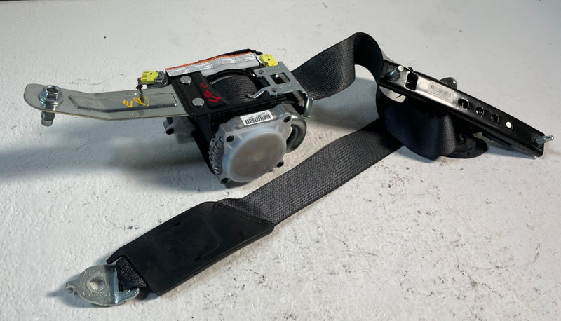 Load image into Gallery viewer, 2016-2022 ACURA ILX FRONT RIGHT PASSENGER SIDE SEAT BELT RETRACTOR BLACK #106979
