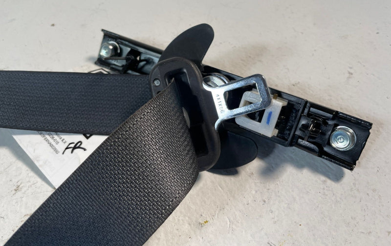 Load image into Gallery viewer, 2016-2022 ACURA ILX FRONT RIGHT PASSENGER SIDE SEAT BELT RETRACTOR BLACK #106979
