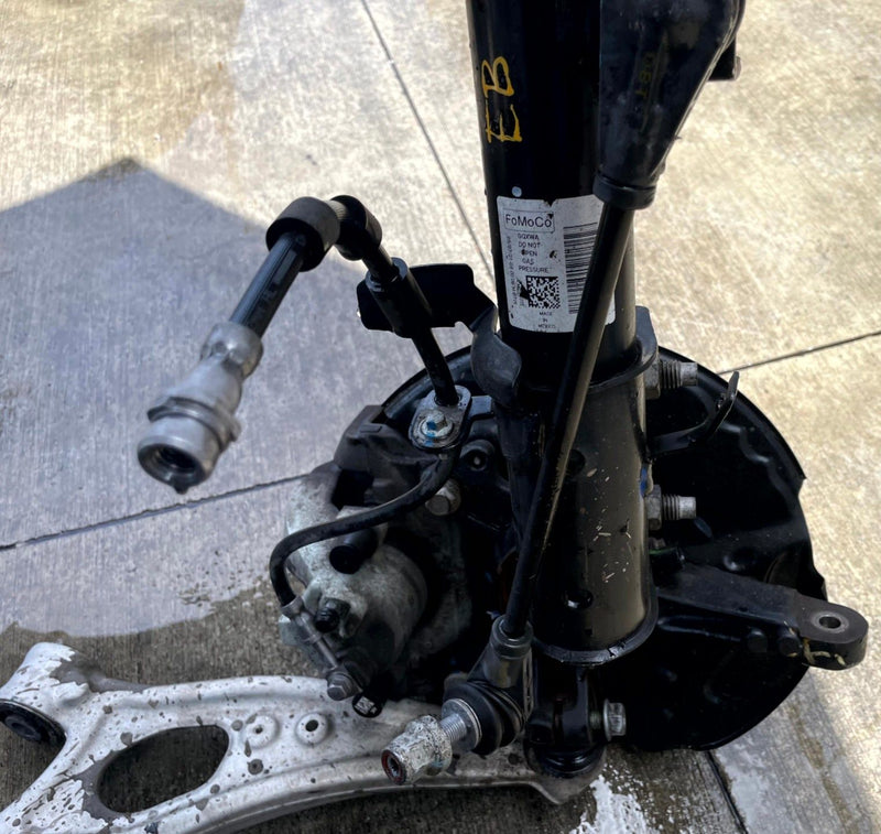 Load image into Gallery viewer, 2021-23 FORD BRONCO SPORT AWD FRONT RIGHT SIDE SUSPENSION KNEE ASSEMBLY # 111617

