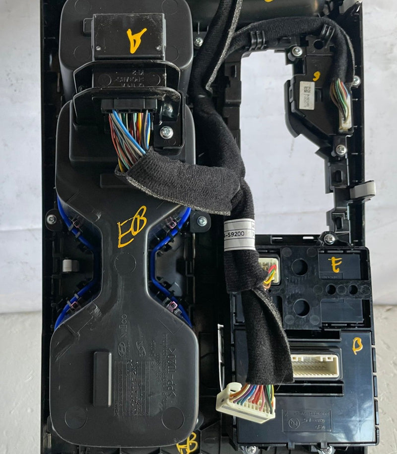 Load image into Gallery viewer, 2020-22 KIA TELLURIDE FRONT CENTER CONSOLE CUP HOLDER W/ SWITCHES # 107164
