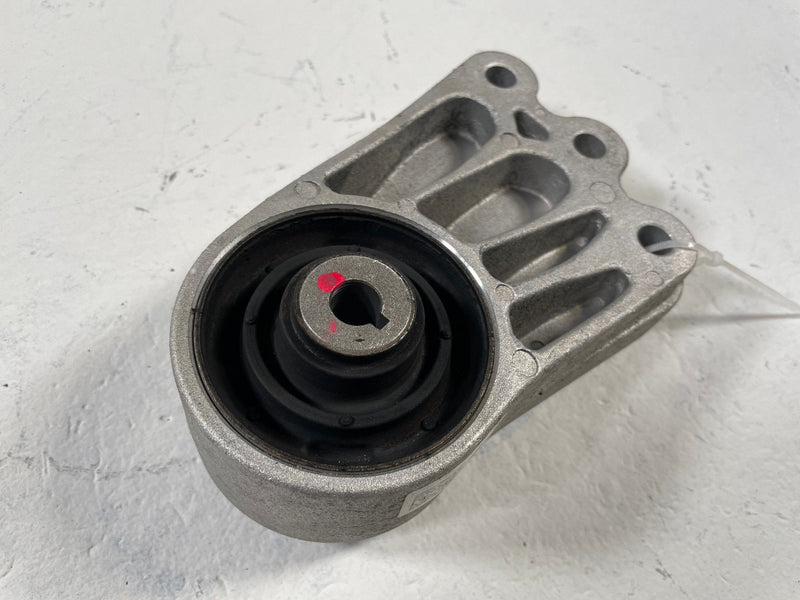 Load image into Gallery viewer, 2022-2024 KIA EV6 REAR RIGHT SIDE ENGINE MOTOR SUPPORT MOUNT BRACKET # 109904
