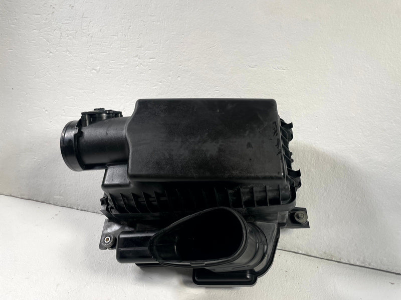 Load image into Gallery viewer, 2021-2025 ACURA TLX ENGINE AIR CLEANER INTAKE FILTER HOUSING BOX 2.0L # 109017
