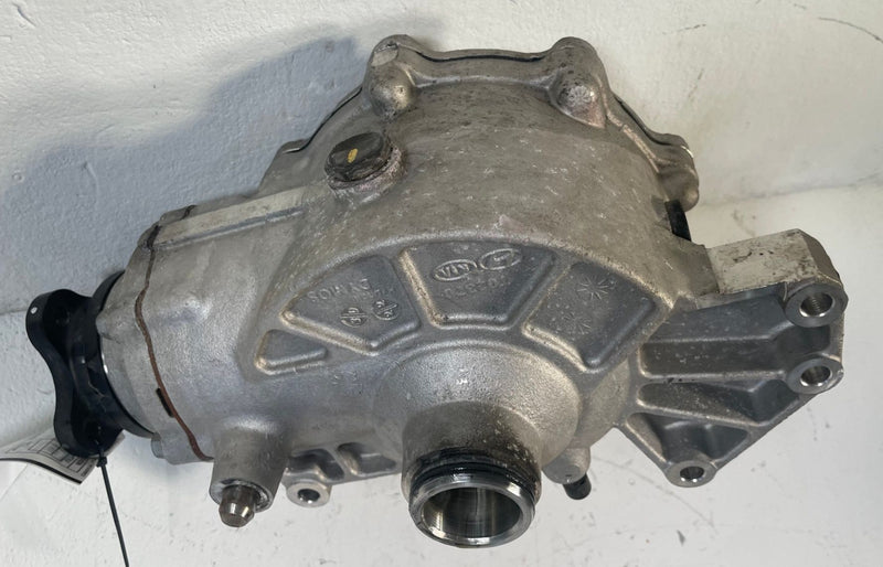 Load image into Gallery viewer, 2019-2023 GENESIS G70 AWD FRONT AXLE DIFFERENTIAL CARRIER ASSEMBLY 2.0L # 113922
