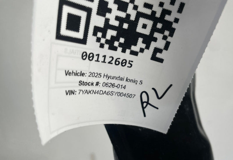 Load image into Gallery viewer, 2025 - 2026 HYUNDAI IONIQ 5 REAR LEFT DRIVER SIDE LOWER CONTROL ARM # 112605
