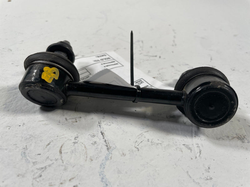 Load image into Gallery viewer, 2022-2025 KIA EV6 REAR RIGHT ANTI ROLL STABILIZER SWAY BAR END LINK # 109883
