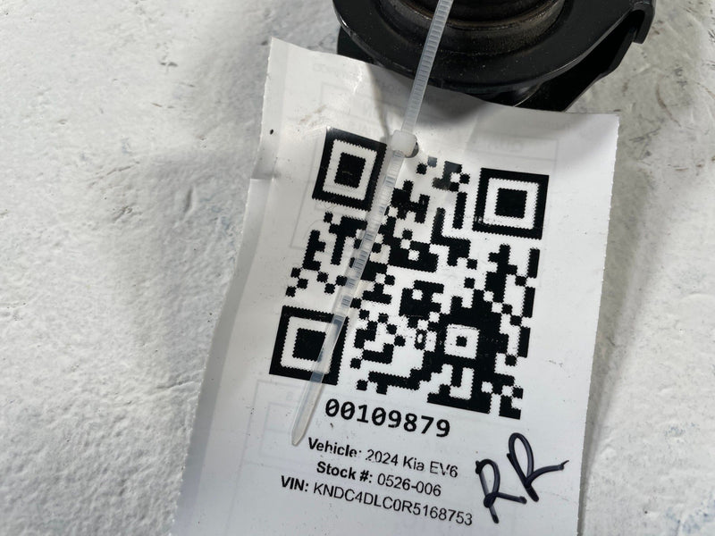Load image into Gallery viewer, 2022-2025 KIA EV6 REAR LEFT OR RIGHT SIDE LATERAL LINK CONTROL ARM # 109879

