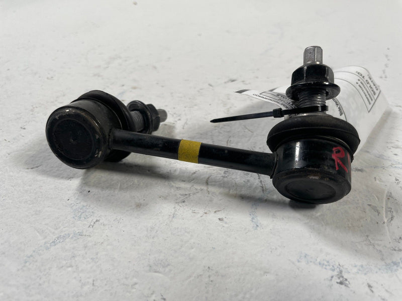Load image into Gallery viewer, 2022-2025 KIA EV6 REAR LEFT SIDE ANTI ROLL STABILIZER SWAY BAR END LINK # 109881
