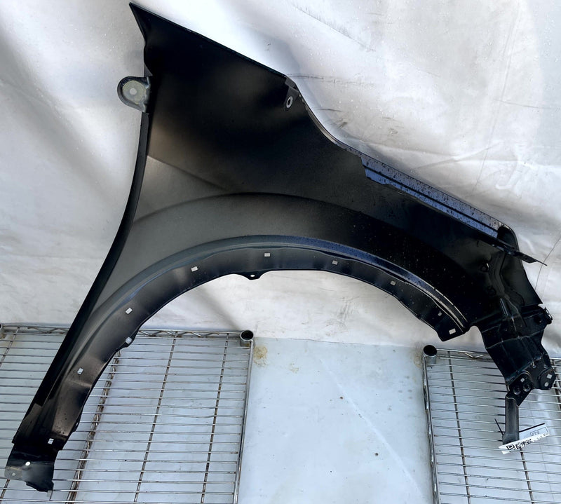 Load image into Gallery viewer, ACURA ADX FRONT LEFT SIDE FENDER COVER PANEL BLACK (NH731P) 2025-2026 # 114027
