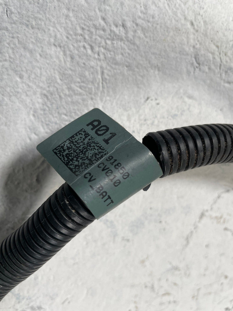 Load image into Gallery viewer, 2022-2025 KIA EV6 REAR BATTERY POSITIVE CABLE WIRE HARNESS &amp; SENSOR # 109893
