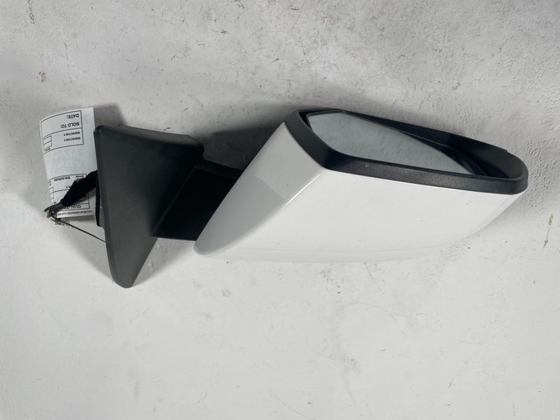 Load image into Gallery viewer, 2025-2026 HYUNDAI IONIQ 5 LEFT SIDE REAR VIEW DOOR MIRROR WHITE (SAW) # 112639
