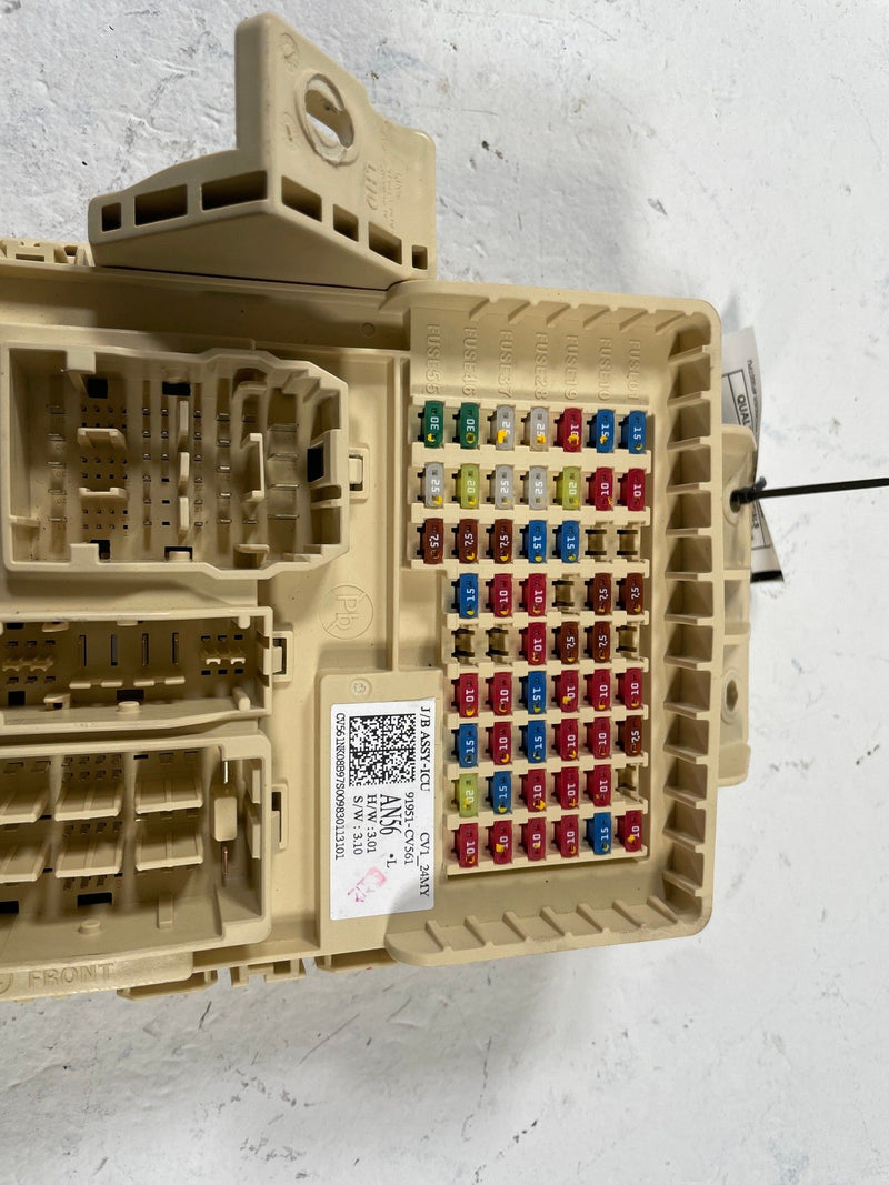Load image into Gallery viewer, 2022-2024 KIA EV6 DASH DASHBOARD FUSE RELAY CABIN JUNCTION BOX BLOCK # 109899
