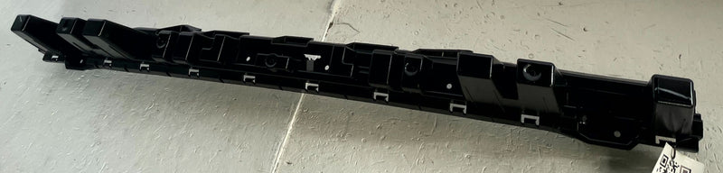 Load image into Gallery viewer, 2021 - 2024 FORD BRONCO SPORT REAR BUMPER CENTER ABSORBER BRACKET BLACK # 111588
