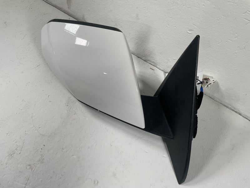Load image into Gallery viewer, 2025-2026 HYUNDAI IONIQ 5 RIGHT SIDE REAR VIEW DOOR MIRROR WHITE (SAW) # 112632
