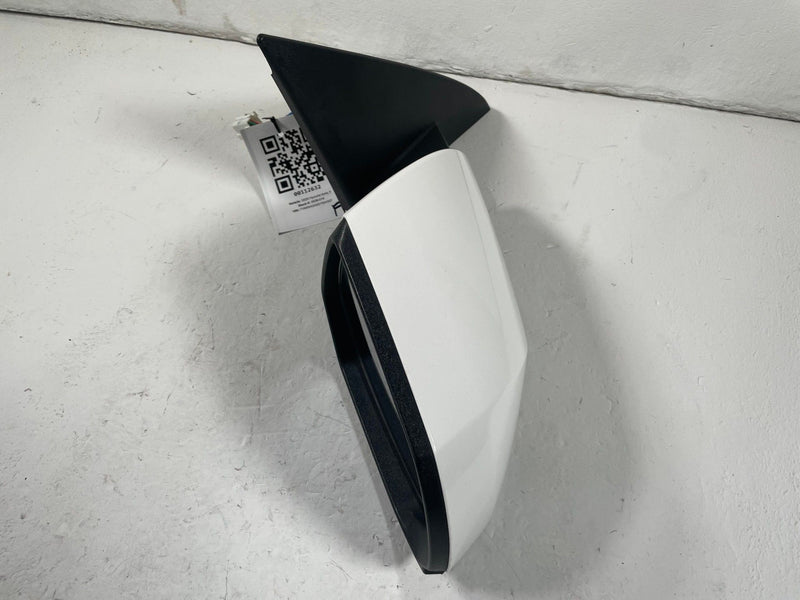 Load image into Gallery viewer, 2025-2026 HYUNDAI IONIQ 5 RIGHT SIDE REAR VIEW DOOR MIRROR WHITE (SAW) # 112632
