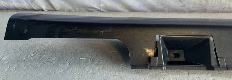 Load image into Gallery viewer, 2025 - 2026 ACURA ADX LEFT DRIVER SIDE ROCKER PANEL SKIRT MOLDING # 113974

