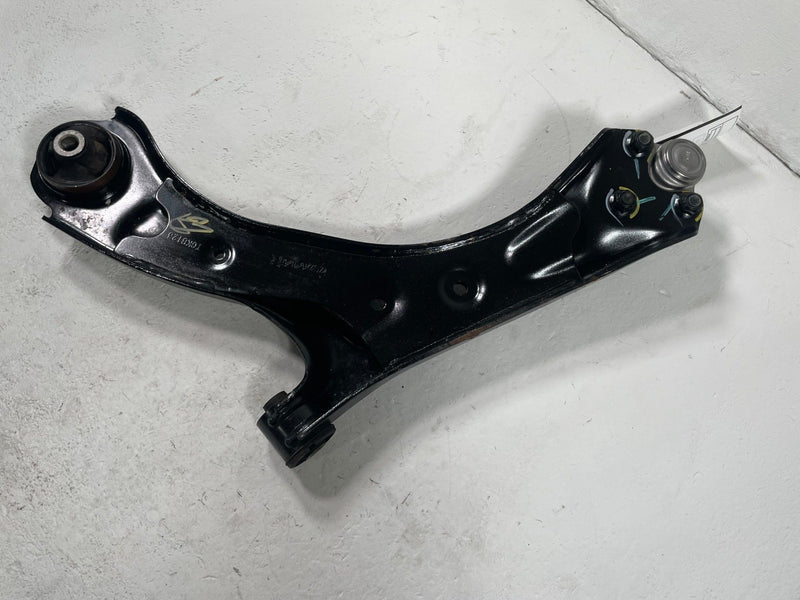 Load image into Gallery viewer, 2025 - 2026 HYUNDAI IONIQ 5 RWD FRONT RIGHT SIDE LOWER CONTROL ARM # 112630
