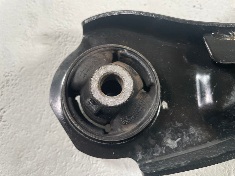 Load image into Gallery viewer, 2025 - 2026 HYUNDAI IONIQ 5 RWD FRONT RIGHT SIDE LOWER CONTROL ARM # 112630

