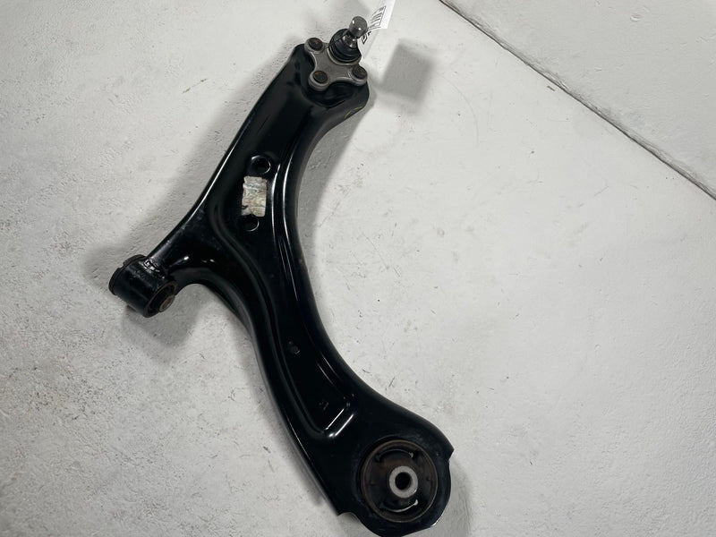 Load image into Gallery viewer, 2025 - 2026 HYUNDAI IONIQ 5 RWD FRONT RIGHT SIDE LOWER CONTROL ARM # 112630
