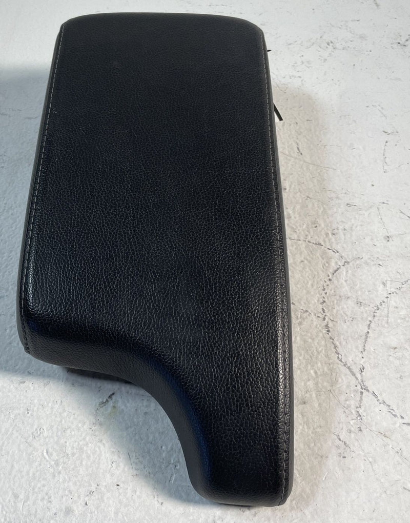 Load image into Gallery viewer, 19-22 ACURA ILX CENTER CONSOLE ARMREST ARM REST LID COVER LEATHER BLACK # 107047
