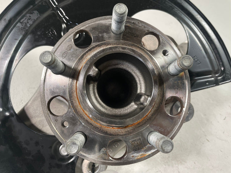 Load image into Gallery viewer, 2022 - 2026 HYUNDAI IONIQ 5 FRONT RIGHT SIDE SPINDLE KNUCKLE W/ HUB # 112631
