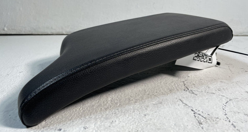Load image into Gallery viewer, 19-22 ACURA ILX CENTER CONSOLE ARMREST ARM REST LID COVER LEATHER BLACK # 107047
