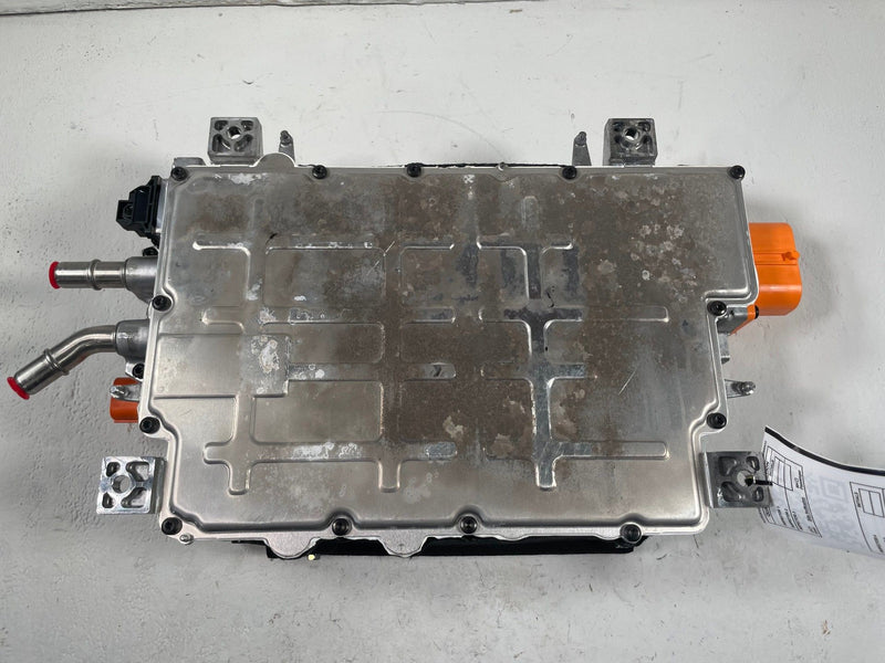 Load image into Gallery viewer, 2025-2026 HYUNDAI IONIQ 5 ICCU INTEGRATED CHARGING CONTROL MODULE UNIT # 112636
