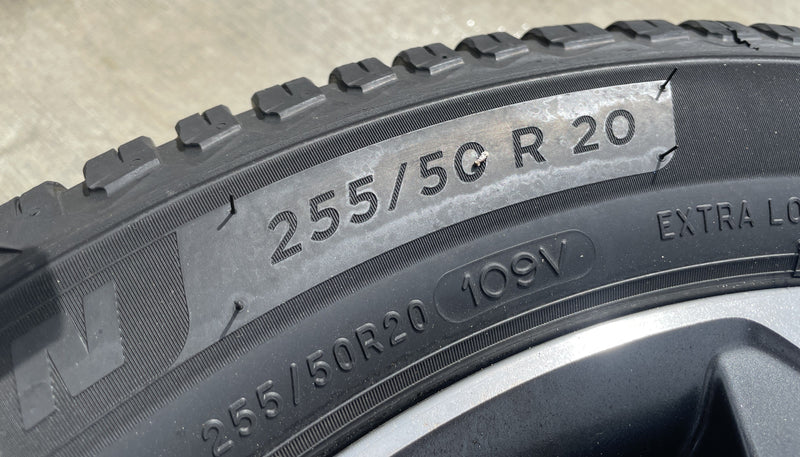 Load image into Gallery viewer, 23-25 HONDA PILOT 20X8J ALLOY 7 SPOKE WHEEL W/ TIRE 255/5GR20 (ONLY 1) # 105892
