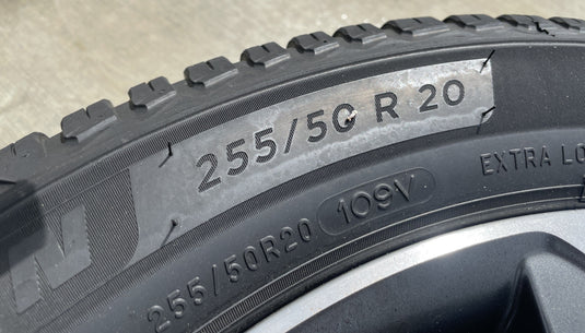 23-25 HONDA PILOT 20X8J ALLOY 7 SPOKE WHEEL W/ TIRE 255/5GR20 (ONLY 1)