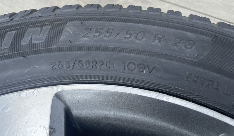 Load image into Gallery viewer, 23-25 HONDA PILOT 20X8J ALLOY 7 SPOKE WHEEL W/ TIRE 255/5GR20 (ONLY 1) # 105894
