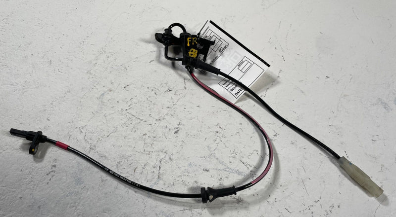 Load image into Gallery viewer, 2022-2024 KIA EV6 AWD FRONT RIGHT PASSENGER SIDE WHEEL SPEED ABS SENSOR # 109877
