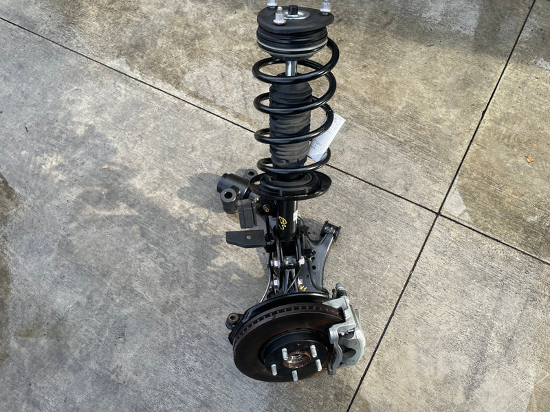 Load image into Gallery viewer, 2022-2025 MAZDA CX-5 AWD FRONT RIGHT SIDE SUSPENSION KNEE ASSEMBLY 2.5L # 111180
