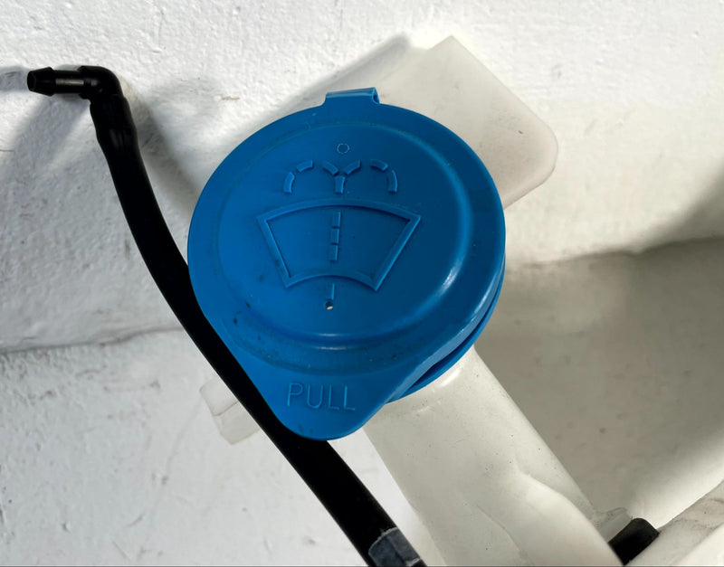Load image into Gallery viewer, 2025-2026 ACURA ADX WINDSHIELD WASHER FLUID RESERVOIR TANK BOTTLE 1.5L # 113988
