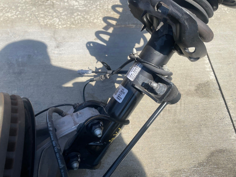 Load image into Gallery viewer, 2020-24 KIA TELLURIDE FWD FRONT RIGHT SIDE SUSPENSION KNEE ASSEMBLY # 107191
