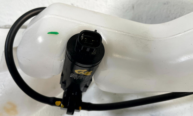 Load image into Gallery viewer, 2025-2026 ACURA ADX WINDSHIELD WASHER FLUID RESERVOIR TANK BOTTLE 1.5L # 113988
