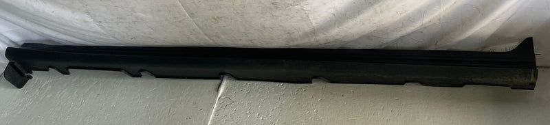 Load image into Gallery viewer, 2025-2026 HYUNDAI IONIQ 5 RIGHT SIDE SKIRT ROCKER PANEL MOLDING BLACK # 112629
