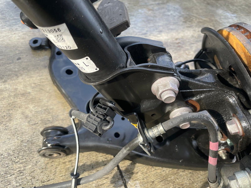 Load image into Gallery viewer, 2022-2025 MAZDA CX-5 AWD FRONT LEFT SIDE SUSPENSION KNEE ASSEMBLY 2.5L # 111202
