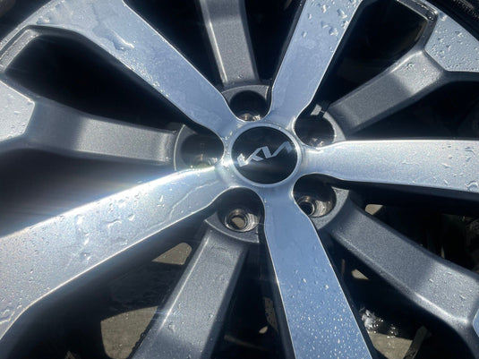 KIA TELLURIDE EX 20x7-1/2 10 SPOKE ALLOY WHEEL W/TIRE (ONLY#1) 2020-2022 #107204
