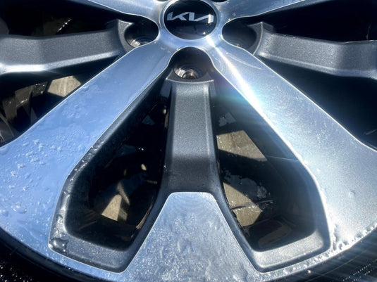 KIA TELLURIDE EX 20x7-1/2 10 SPOKE ALLOY WHEEL W/TIRE (ONLY#1) 2020-2022 #107202