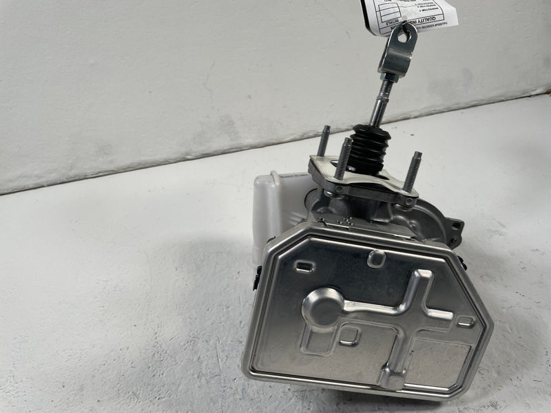 Load image into Gallery viewer, 2022-2025 KIA EV6 BRAKE BOOSTER MASTER CYLINDER RESERVOIR &amp; ABS MODULE # 109905
