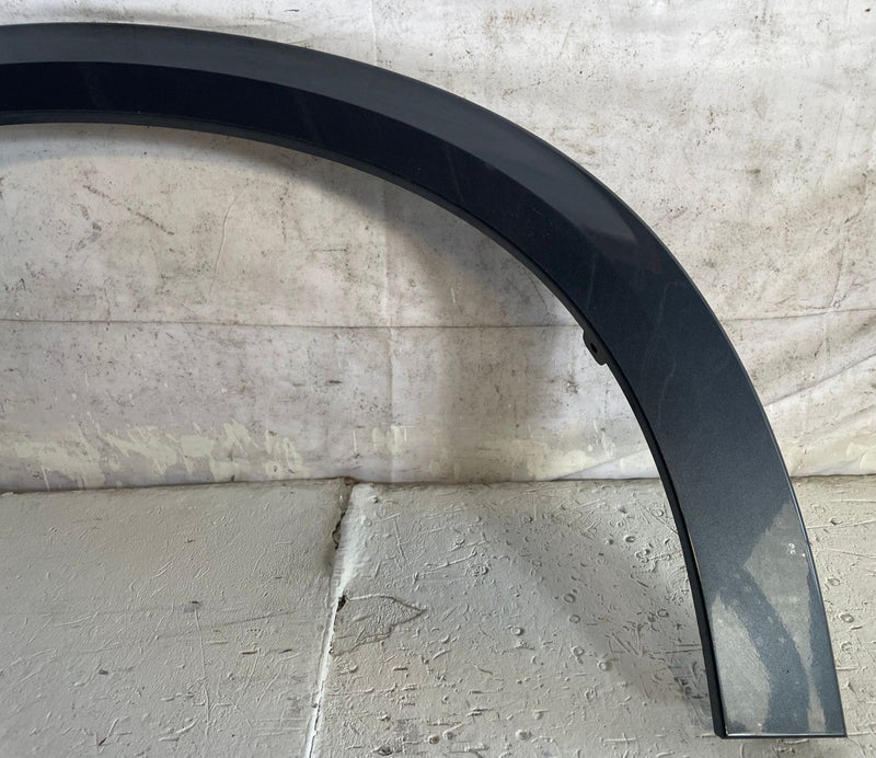 Load image into Gallery viewer, 2025 - 2026 ACURA ADX FRONT RIGHT SIDE FENDER WHEEL ARCH FLARE MOLDING # 114014
