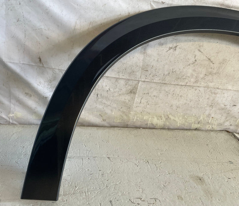 Load image into Gallery viewer, 2025 - 2026 ACURA ADX FRONT RIGHT SIDE FENDER WHEEL ARCH FLARE MOLDING # 114014
